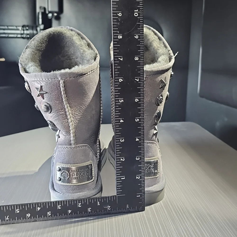 Australia Luxe Collective ANGEL Short Boots Women 6M Gray/Silver NEW Without Tag